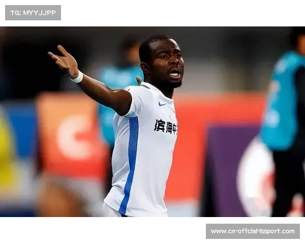 河南锋线阿奇姆彭连场破门 速度反击助力客战海港制胜